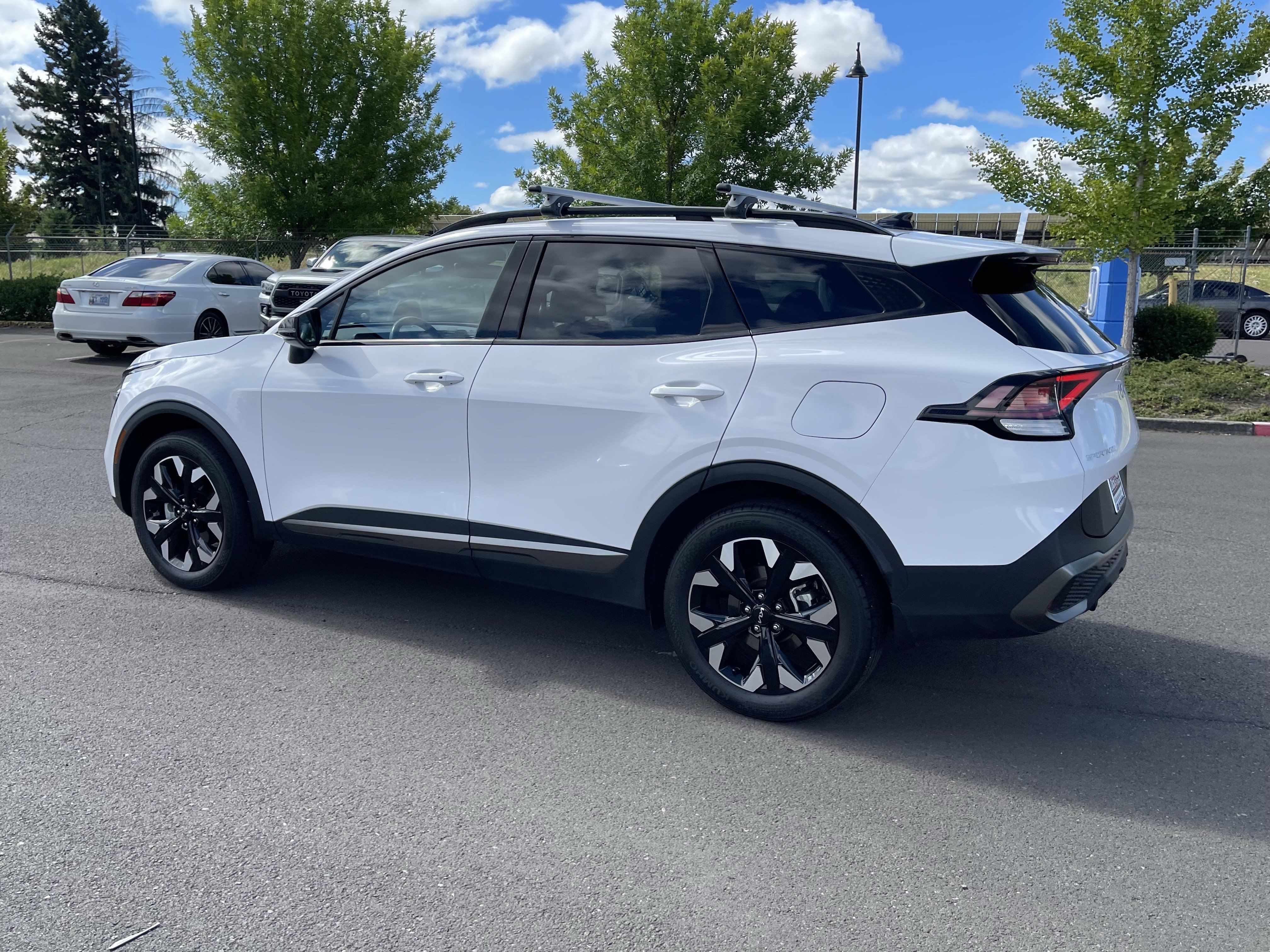 Used 2023 Kia Sportage X-Line AWD/4WD image 3