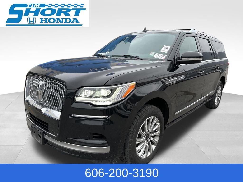Used 2024 Lincoln Navigator L 4WD image 1