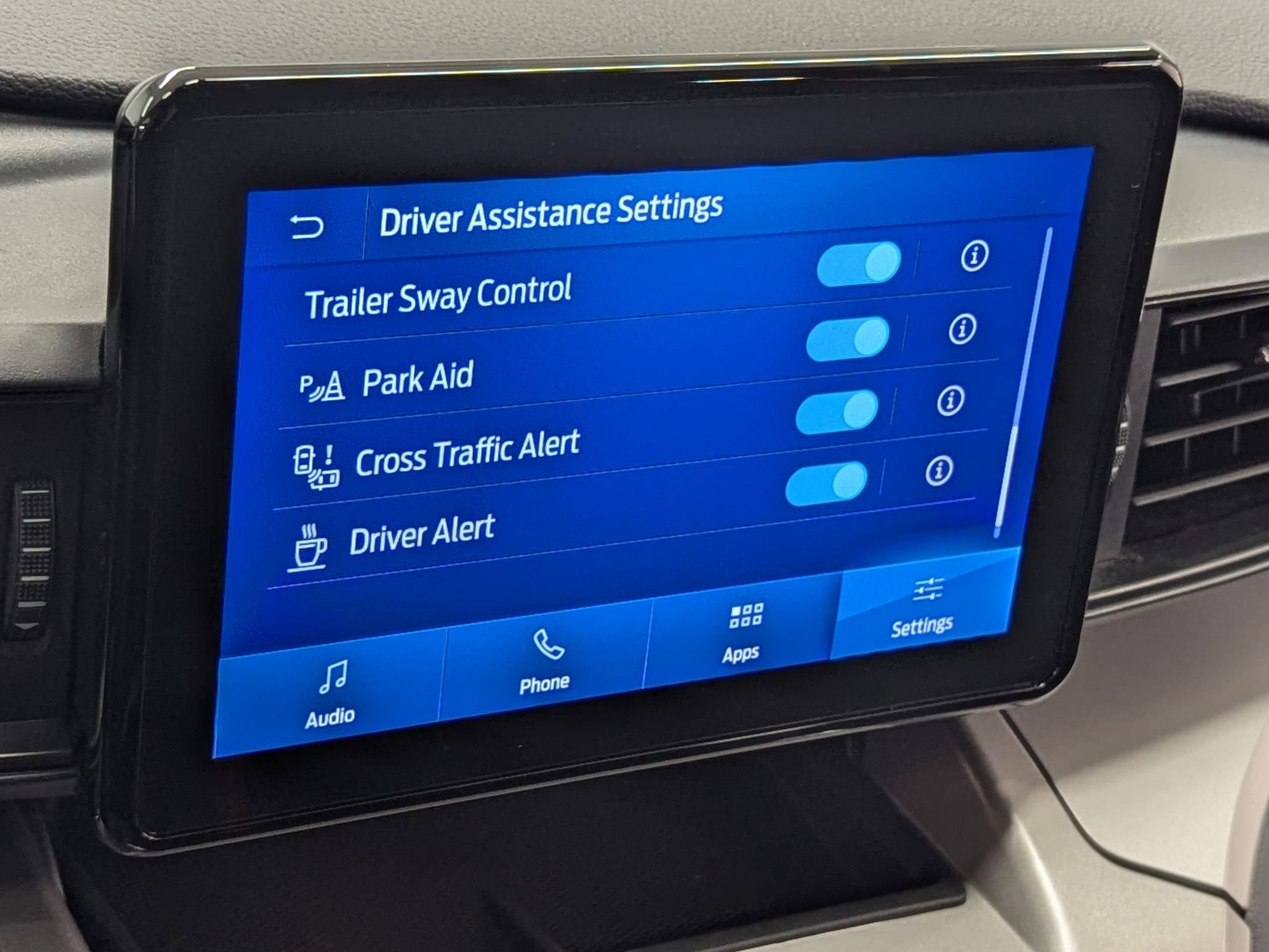 Certified 2023 Ford Explorer XLT w/ Class IV Trailer Tow Package image 28