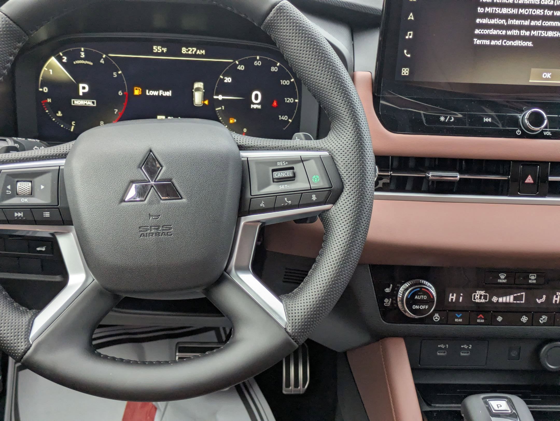 New 2026 Mitsubishi Outlander SEL FWD image 20
