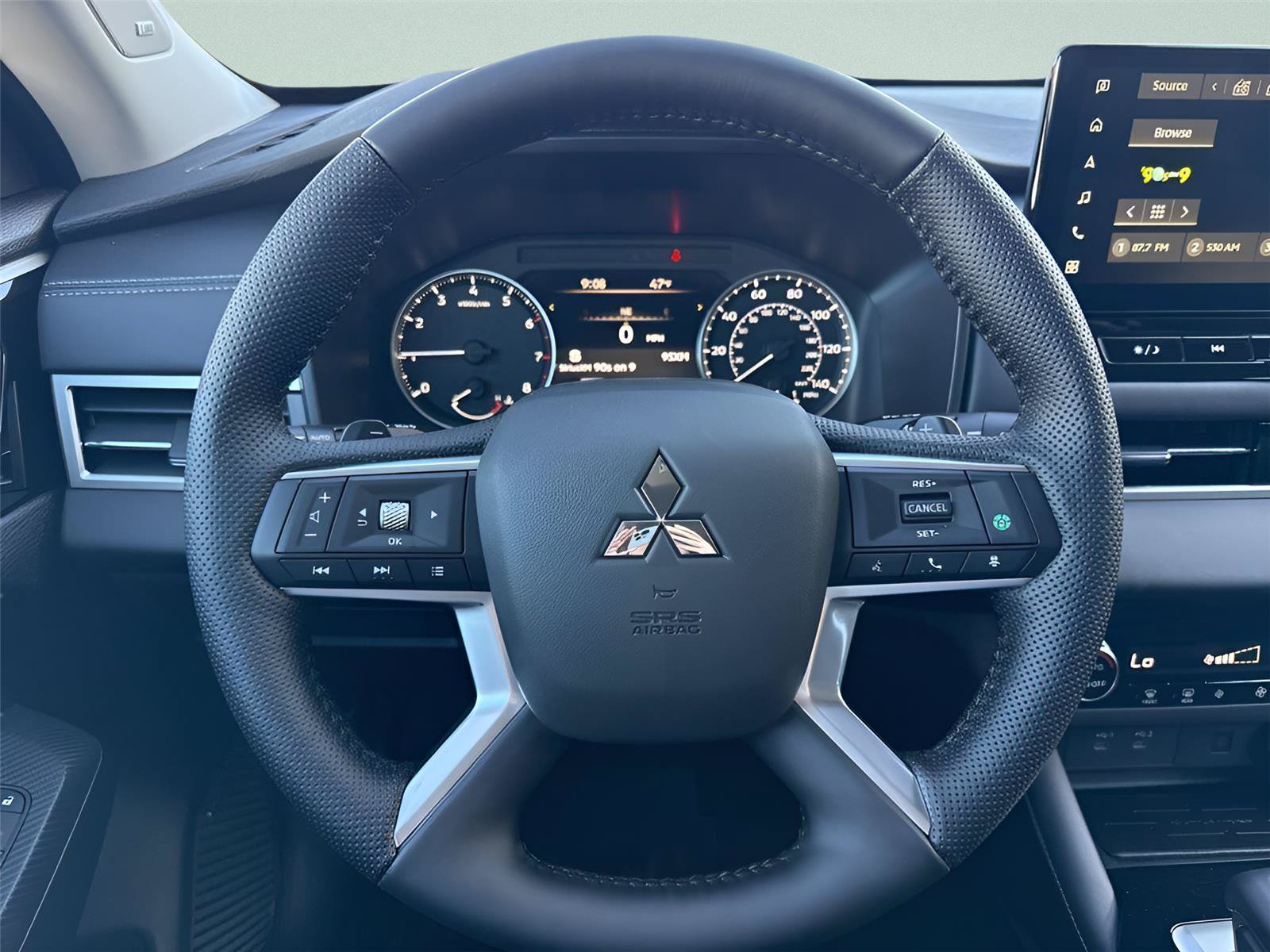 New 2026 Mitsubishi Outlander SE FWD image 17