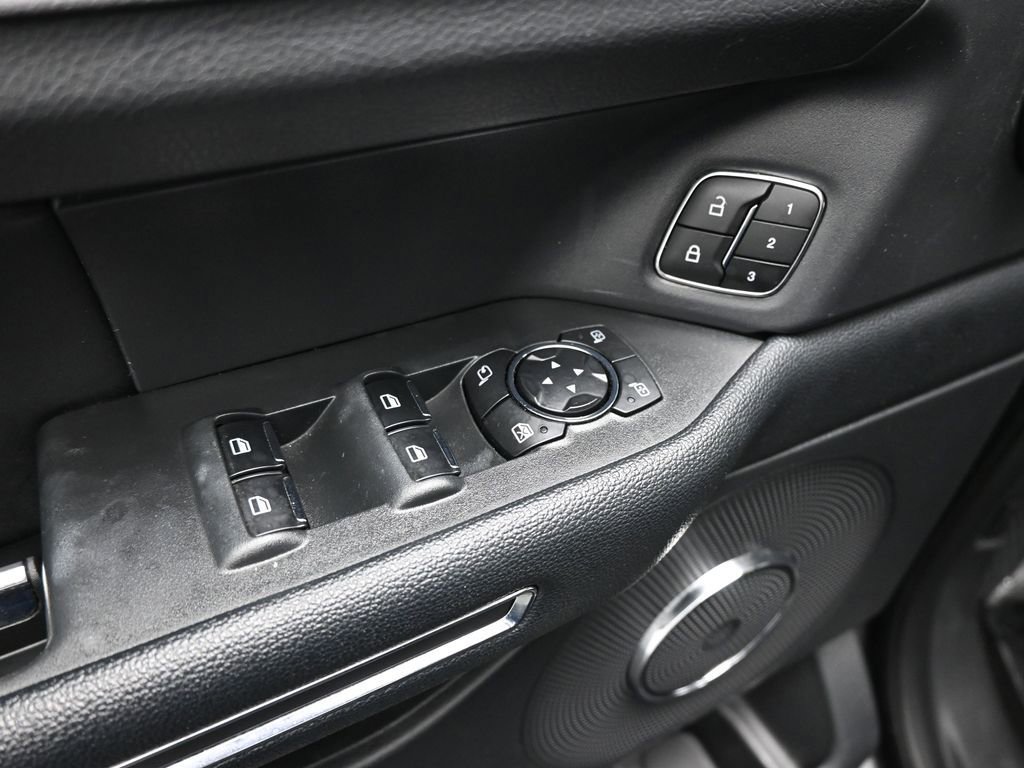 Used 2024 Ford Expedition Max XLT image 11