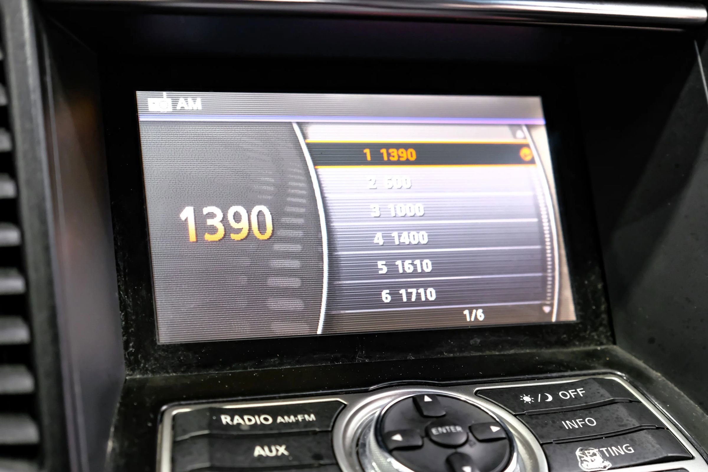 Used 2016 INFINITI QX70 3.7 image 36