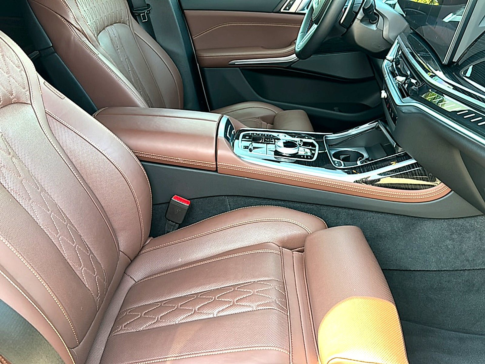 Used 2025 BMW X7 M60i AWD/4WD image 25