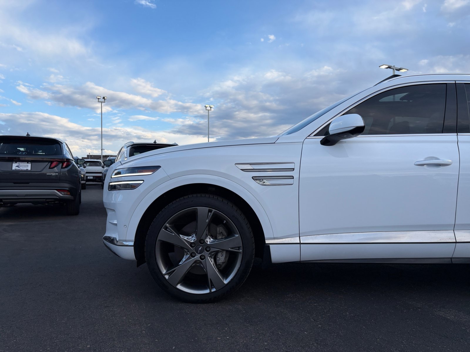 Used 2022 Genesis GV80 2.5T w/ Prestige Package 04 AWD/4WD image 10