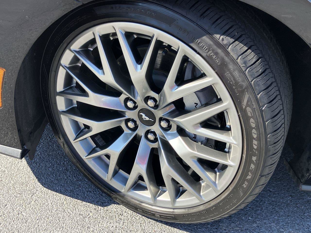 Used 2025 Ford Mustang GT Premium RWD image 9