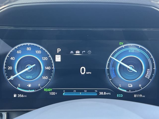 Certified 2025 Hyundai Elantra SEL FWD image 33