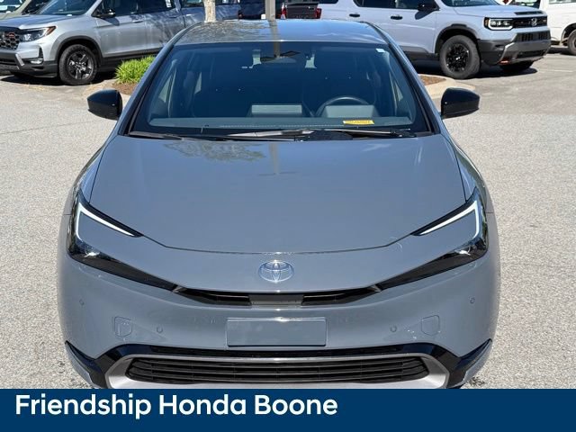 Used 2024 Toyota Prius XLE AWD/4WD image 2