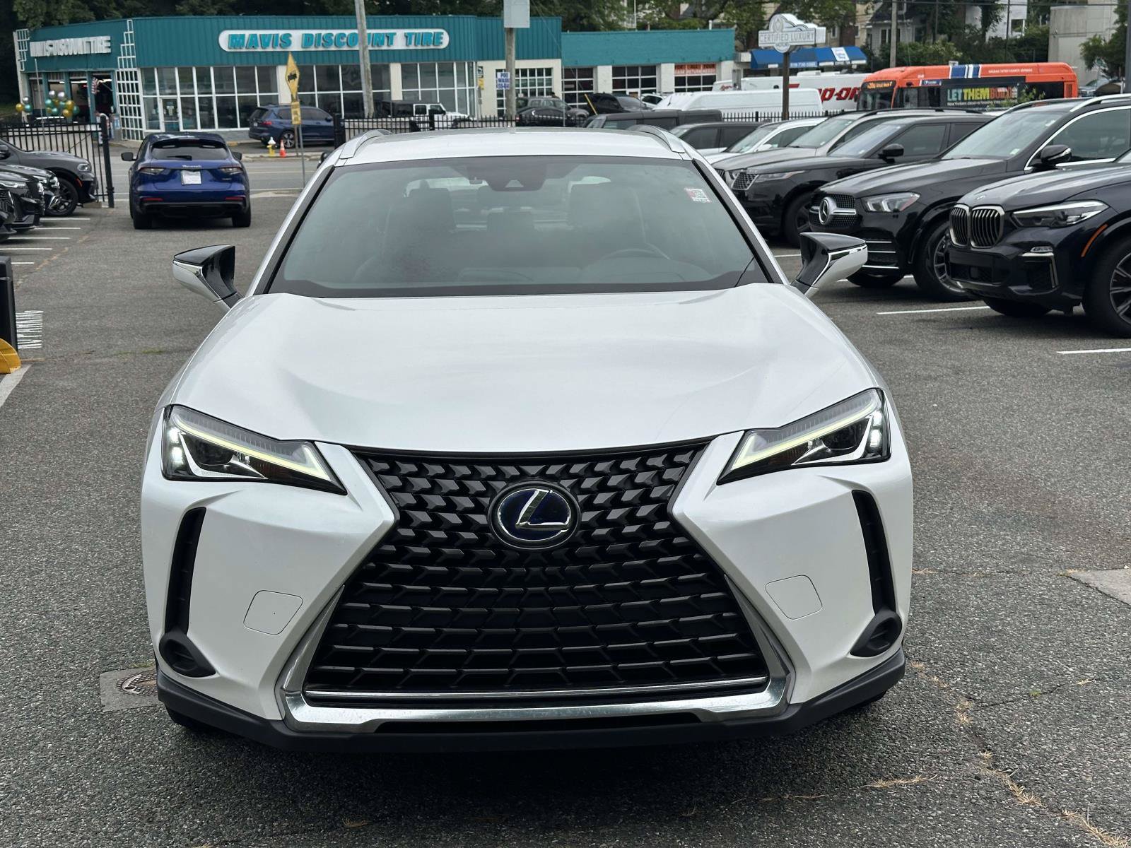 Used 2019 Lexus UX 250h AWD/4WD image 8
