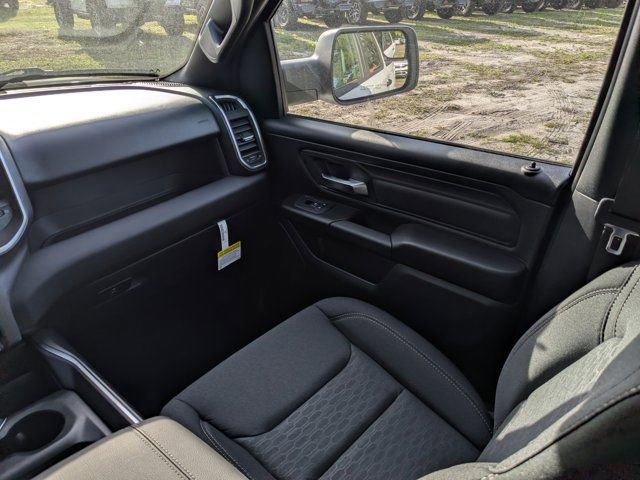 New 2026 RAM 1500 Express image 16
