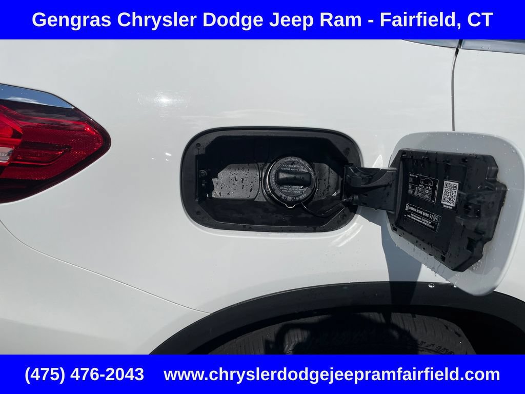 Used 2019 Mercedes-Benz GLC 300 4MATIC Coupe image 29