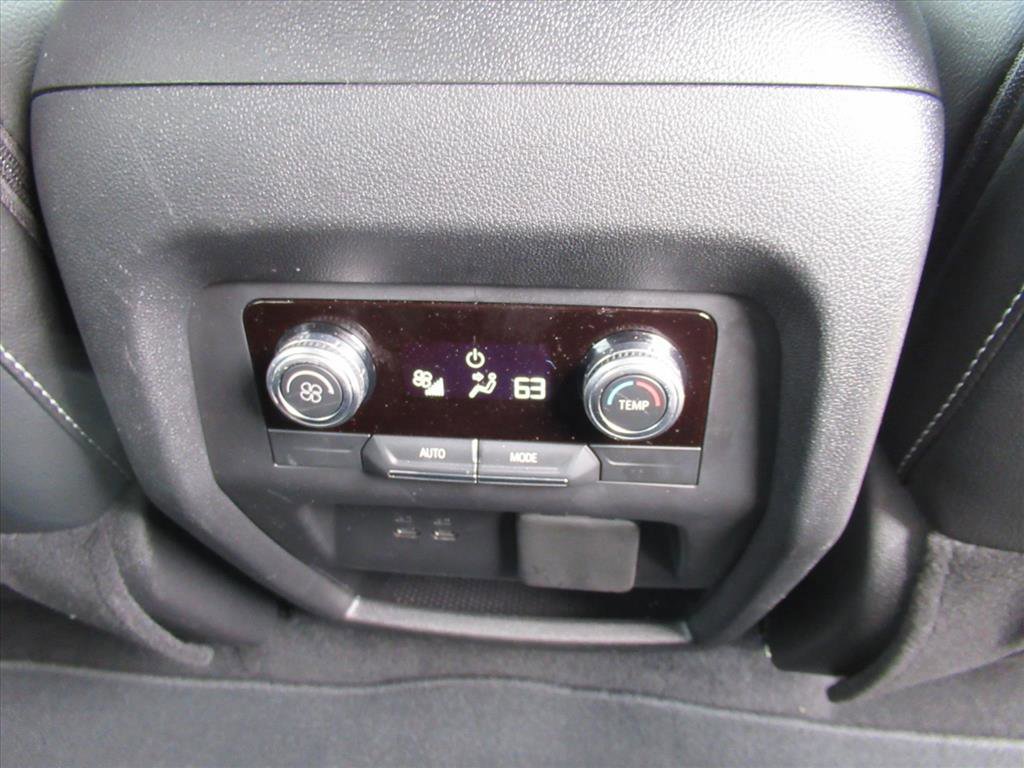 Used 2025 GMC Acadia Elevation image 15