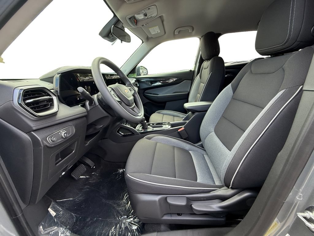 New 2026 Chevrolet TrailBlazer LS w/ LS Convenience Package FWD image 9