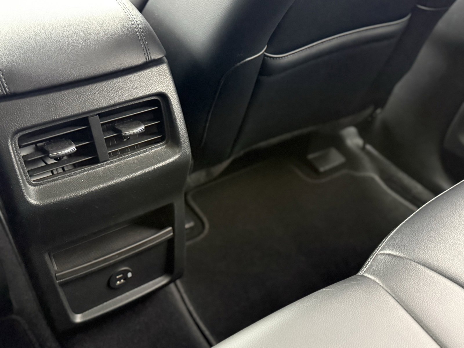 Used 2022 Ford Edge SEL image 12