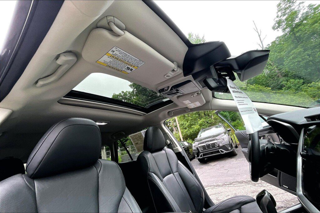 Certified 2024 Subaru Outback Touring w/ Popular Package #2 AWD/4WD image 12