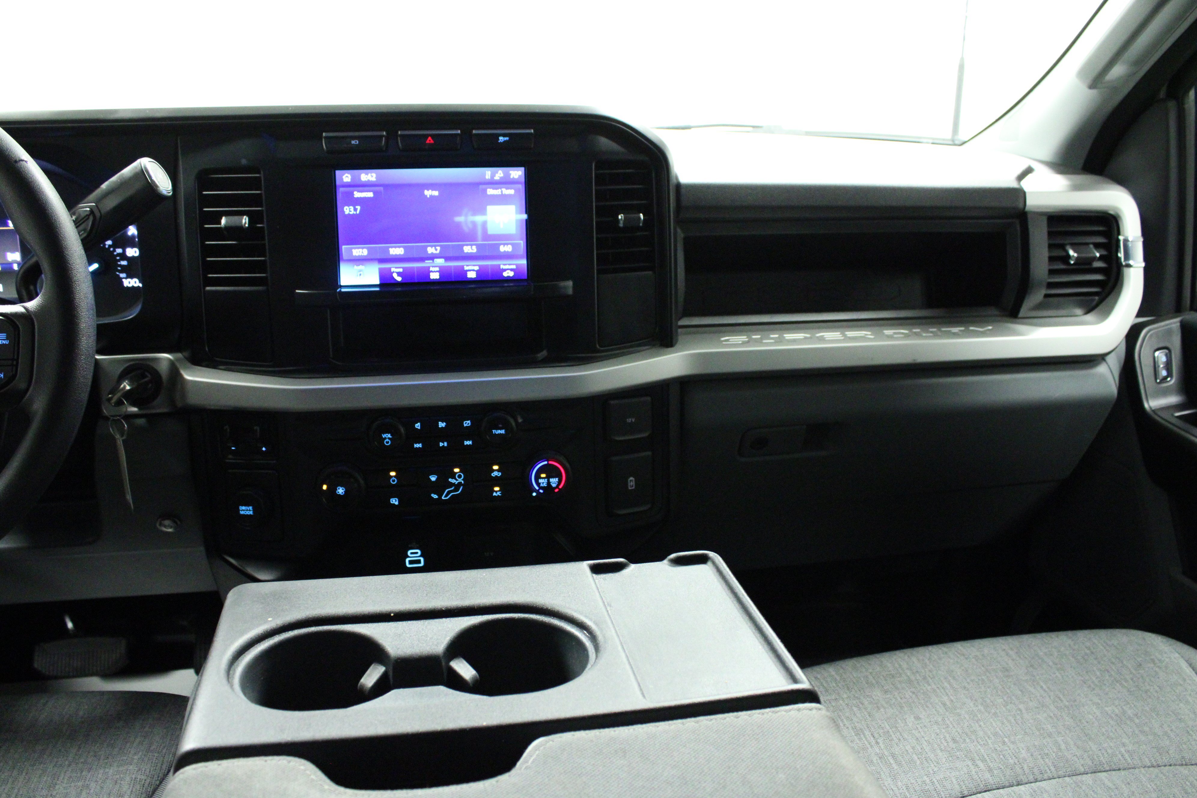 Used 2024 Ford F350 XL w/ 360-Degree Camera Package RWD image 18
