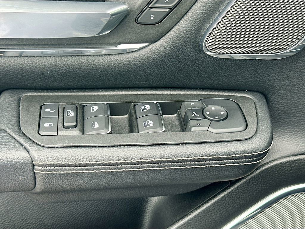 Used 2025 RAM 1500 Laramie w/ Night Edition AWD/4WD image 18