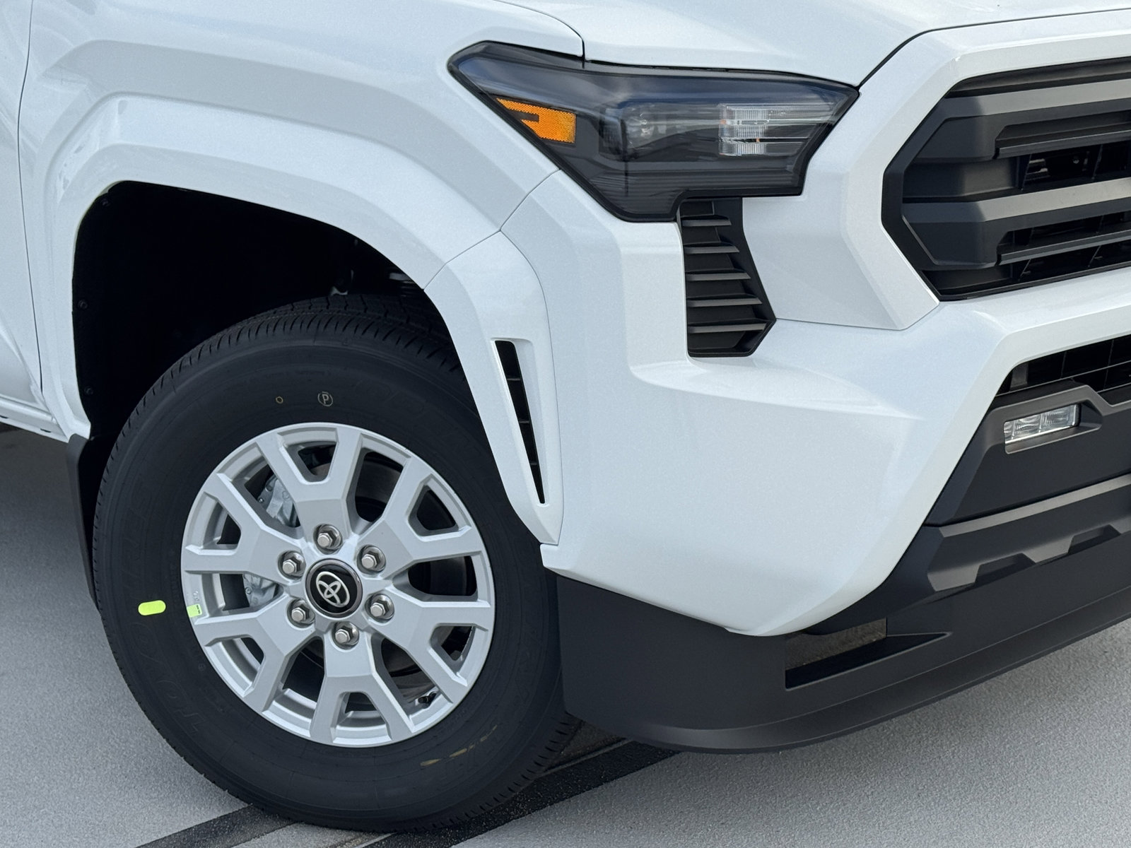 New 2026 Toyota Tacoma SR5 RWD image 10