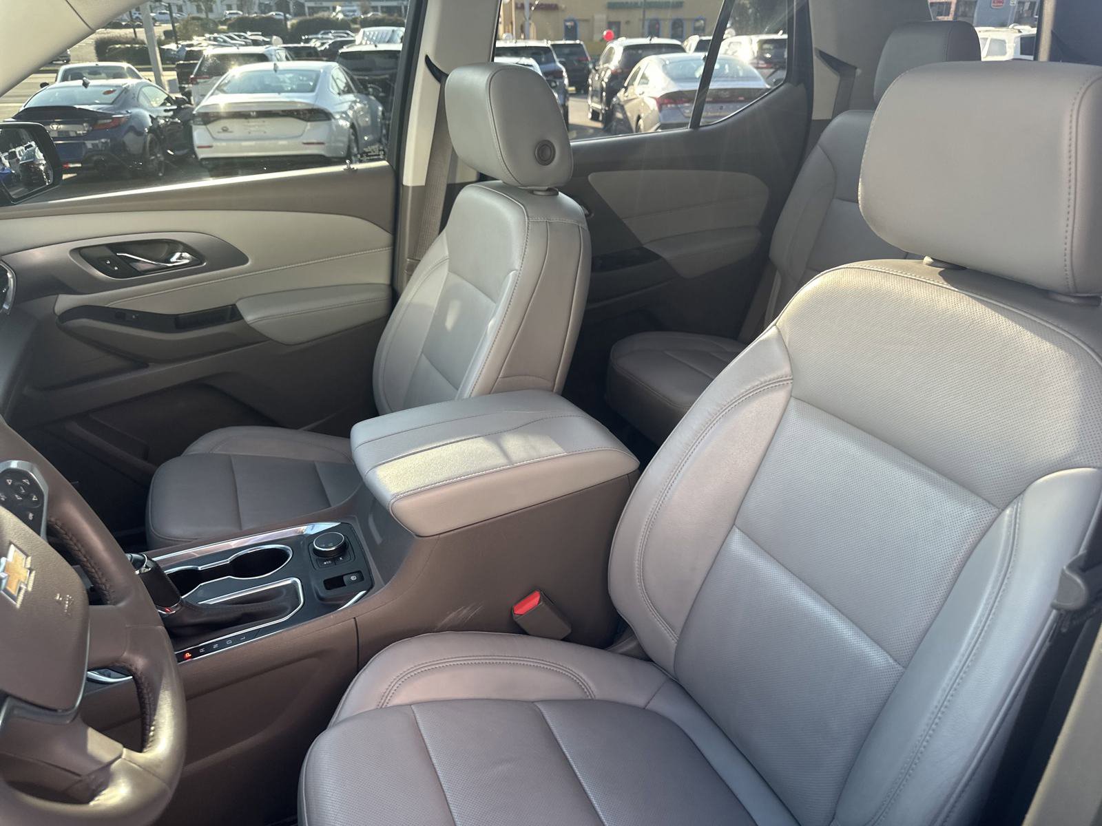 Used 2020 Chevrolet Traverse Premier w/ LPO, Floor Liner Package image 18