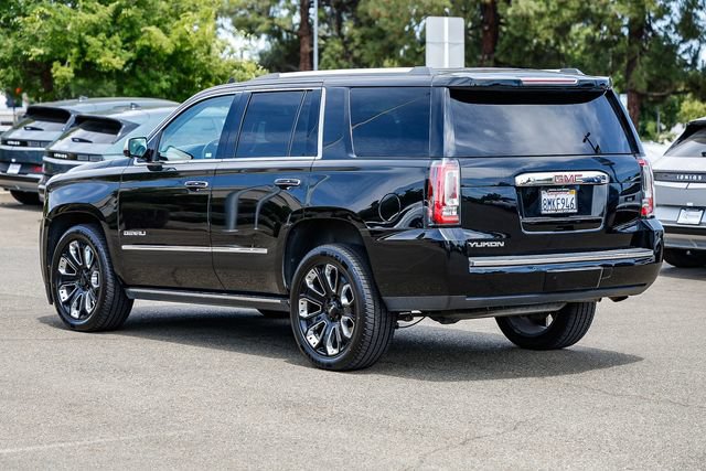 Used 2019 GMC Yukon Denali w/ Denali Ultimate Package AWD/4WD image 2
