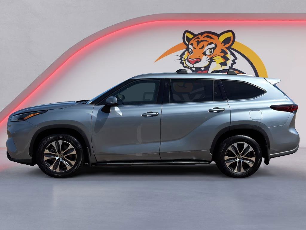Used 2021 Toyota Highlander XLE image 8