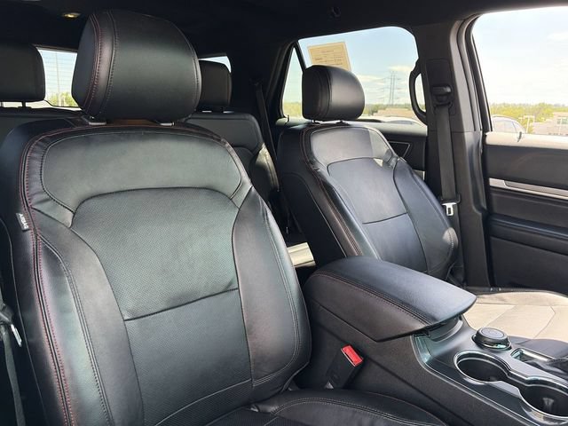 Used 2016 Ford Explorer Sport w/ Equipment Group 401A AWD/4WD image 34
