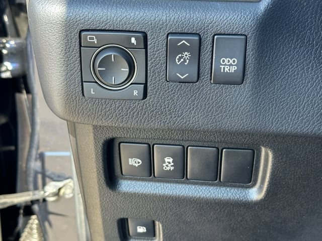 Used 2018 Lexus GX 460 Premium w/ Premium Package AWD/4WD image 24