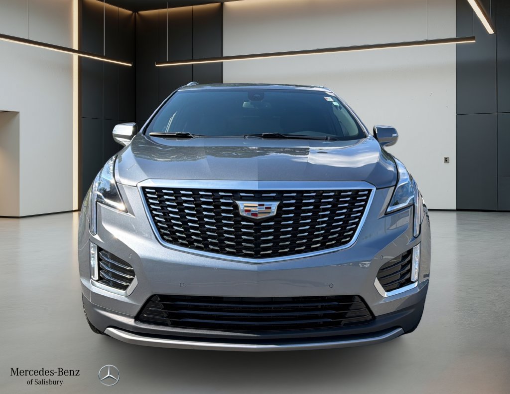 Used 2021 Cadillac XT5 Premium Luxury w/ LPO, Floor Liner Package FWD image 2