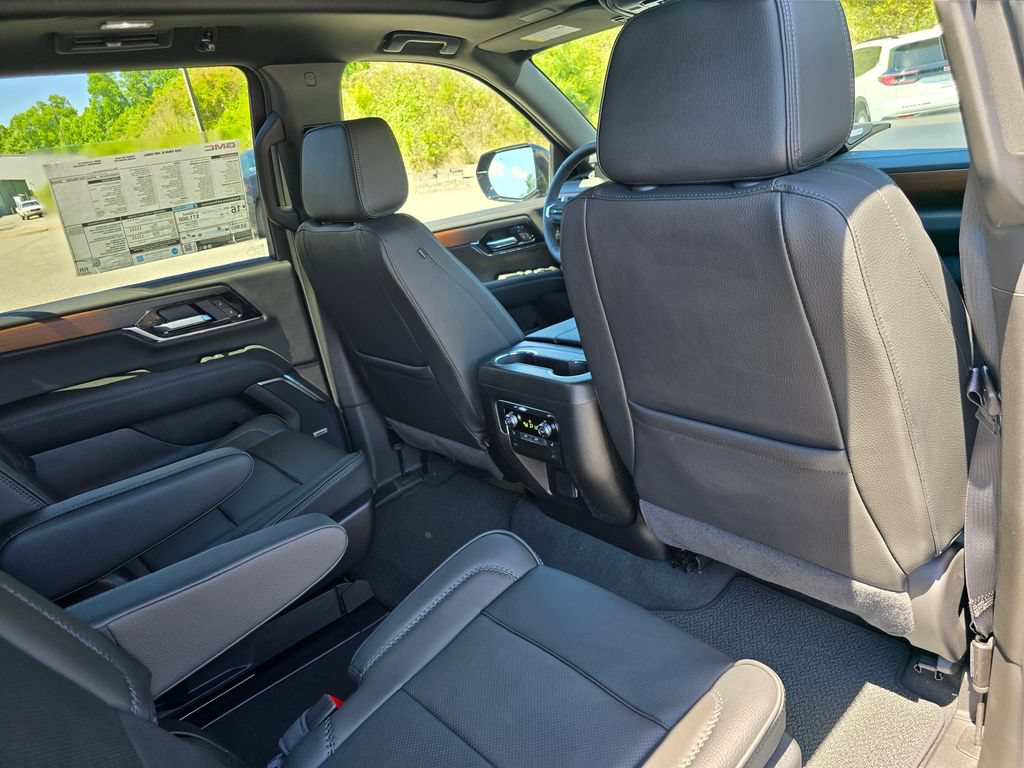 New 2026 GMC Yukon XL Denali w/ Sun & Power Step Package AWD/4WD image 28