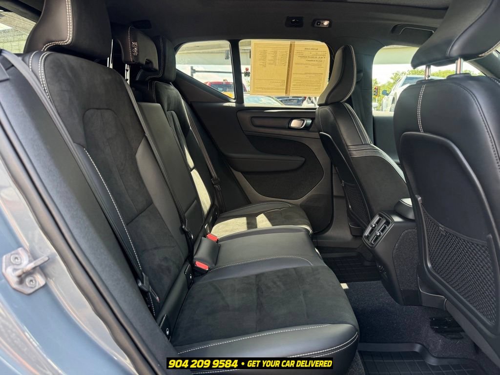 Used 2022 Volvo XC40 T5 R-Design w/ Climate Package AWD/4WD image 33