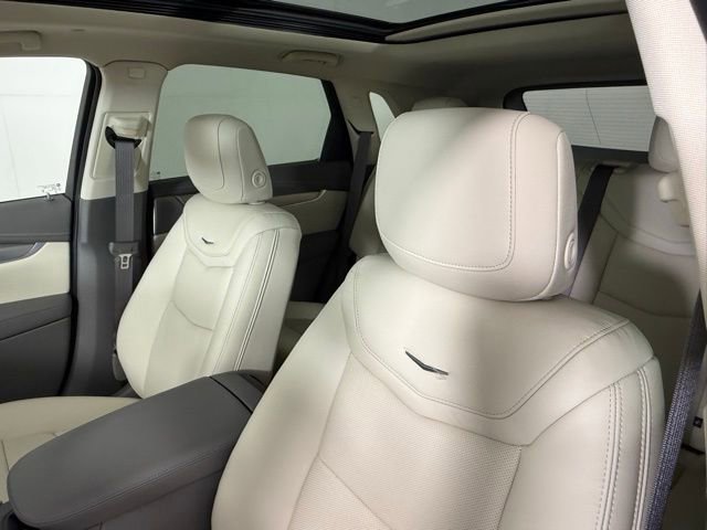 New 2025 Cadillac XT5 Premium Luxury w/ Technology Package FWD image 14