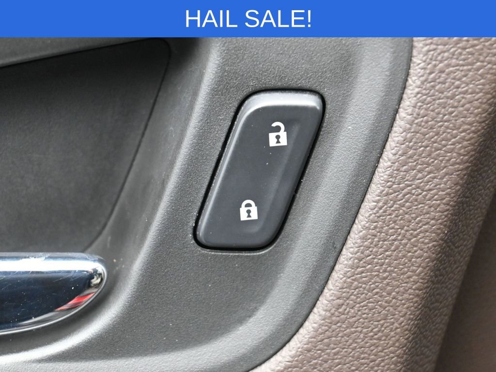 Used 2015 GMC Canyon SLE image 14