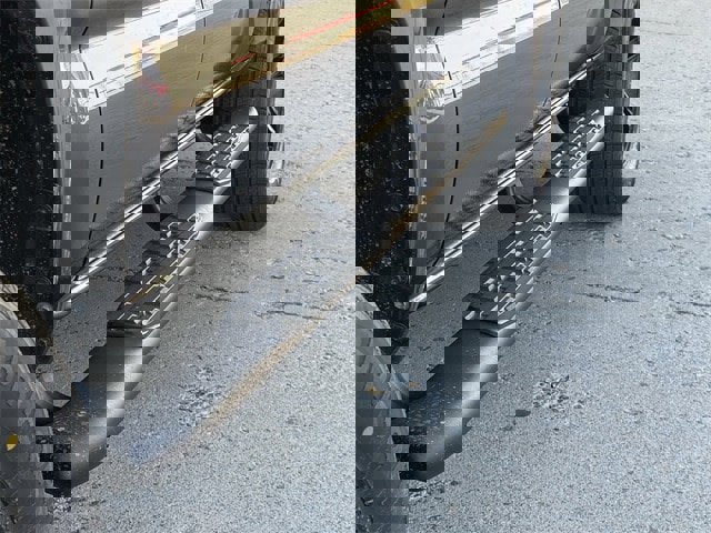 Used 2022 Toyota Tacoma SR w/ SR Convenience Package image 9