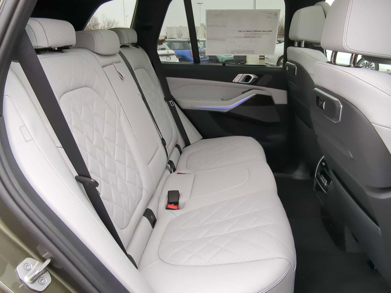 New 2026 BMW X5 xDrive40i w/ Executive Package image 22