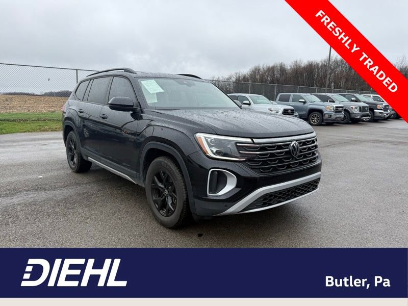 Used 2024 Volkswagen Atlas Peak Edition SEL image 1
