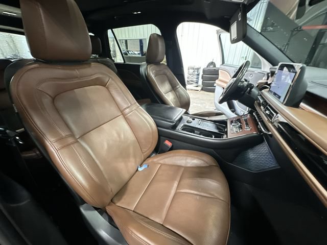 Used 2024 Lincoln Aviator Reserve w/ Jet Package AWD/4WD image 32