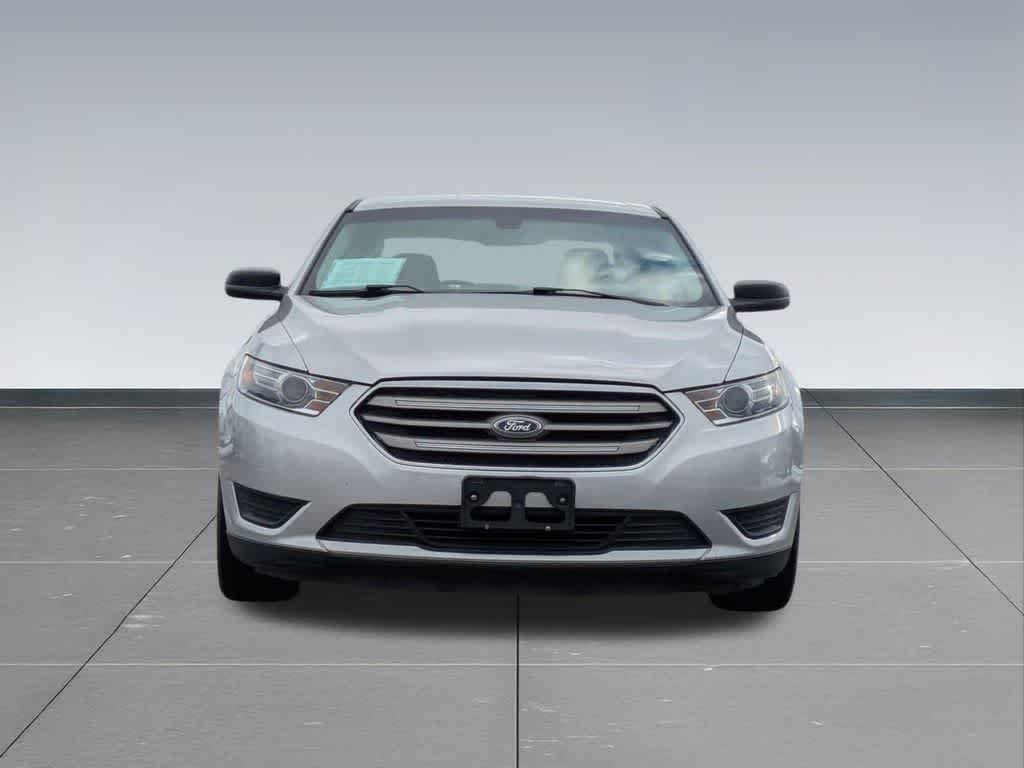 Used 2017 Ford Taurus SE FWD image 9