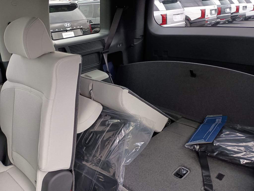 New 2026 Hyundai Santa Fe SE image 28