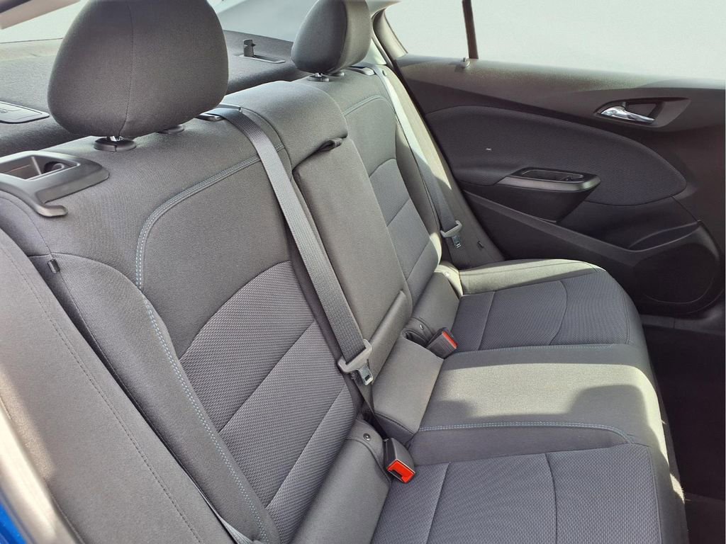 Used 2019 Chevrolet Cruze LT image 11