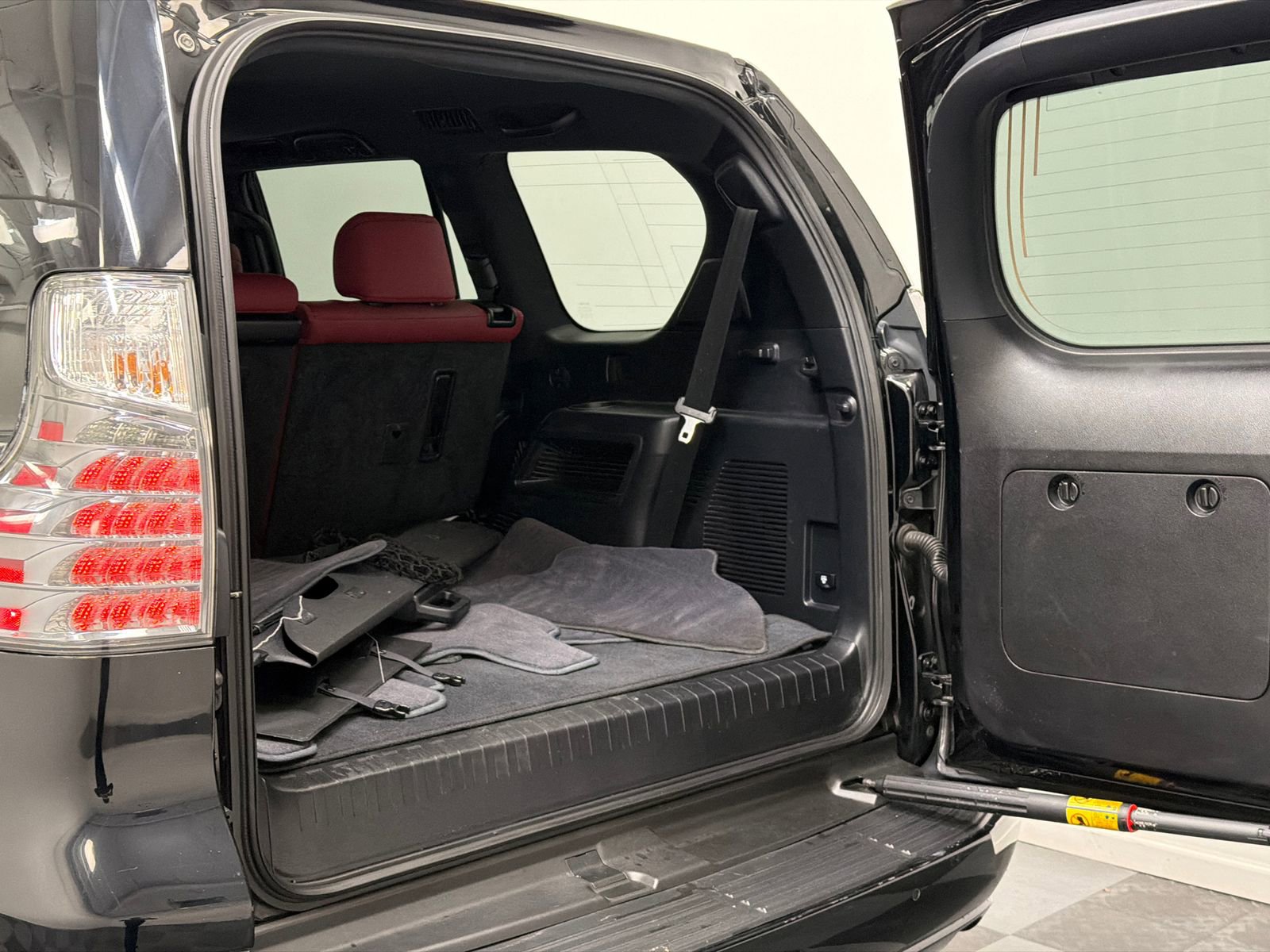 Used 2023 Lexus GX 460 Premium w/ Premium Plus Package image 9