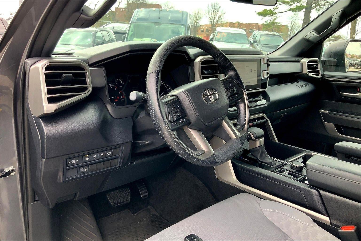 Used 2025 Toyota Tundra SR5 AWD/4WD image 14
