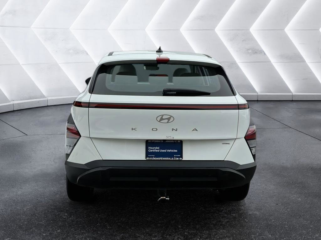 Certified 2026 Hyundai Kona SE image 5