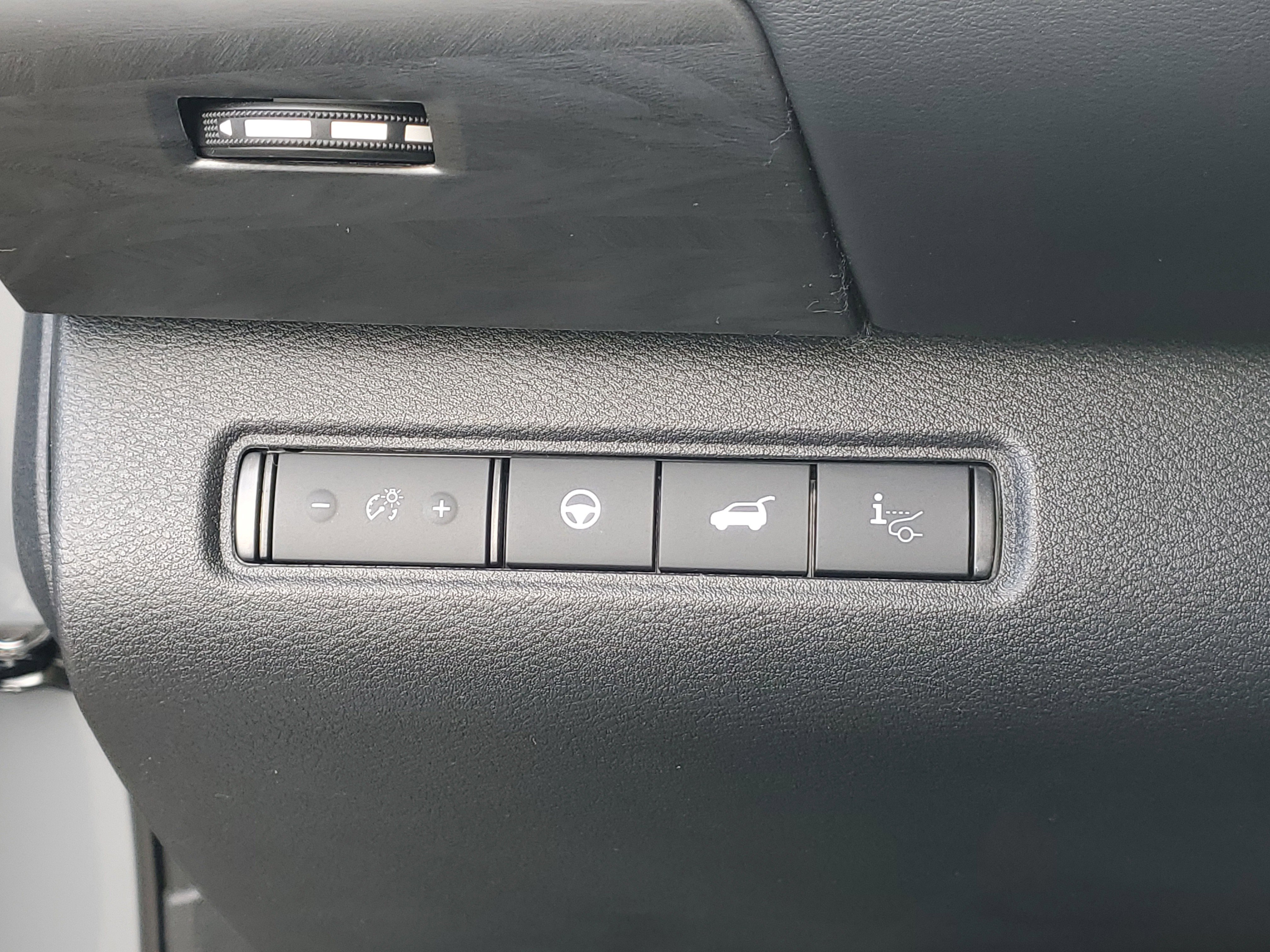 New 2026 Nissan Pathfinder Platinum image 10