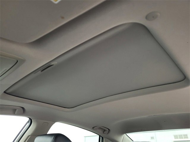 Used 2018 Honda Accord Touring image 11