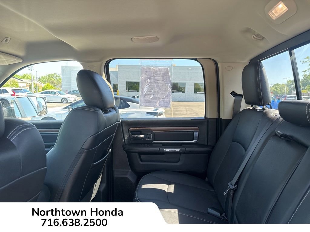 Used 2017 RAM 1500 Laramie AWD/4WD image 18