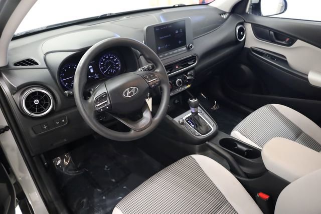 Used 2022 Hyundai Kona SE image 10
