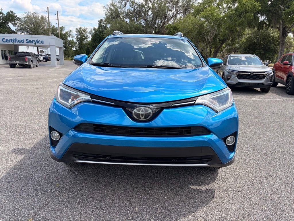 Used 2018 Toyota RAV4 XLE FWD image 3