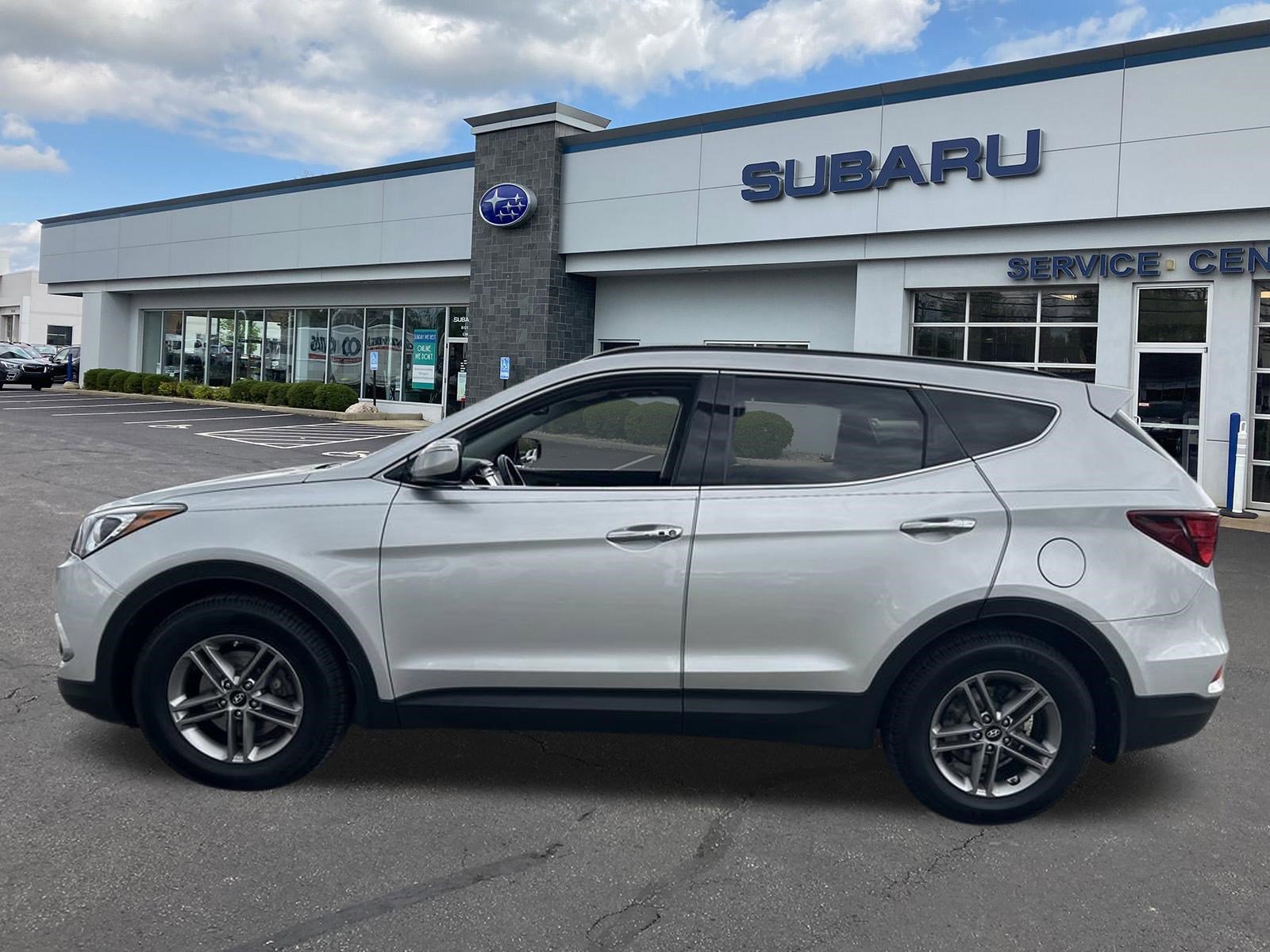 Used 2018 Hyundai Santa Fe Sport w/ 2.4L Tech Package 04 FWD image 4