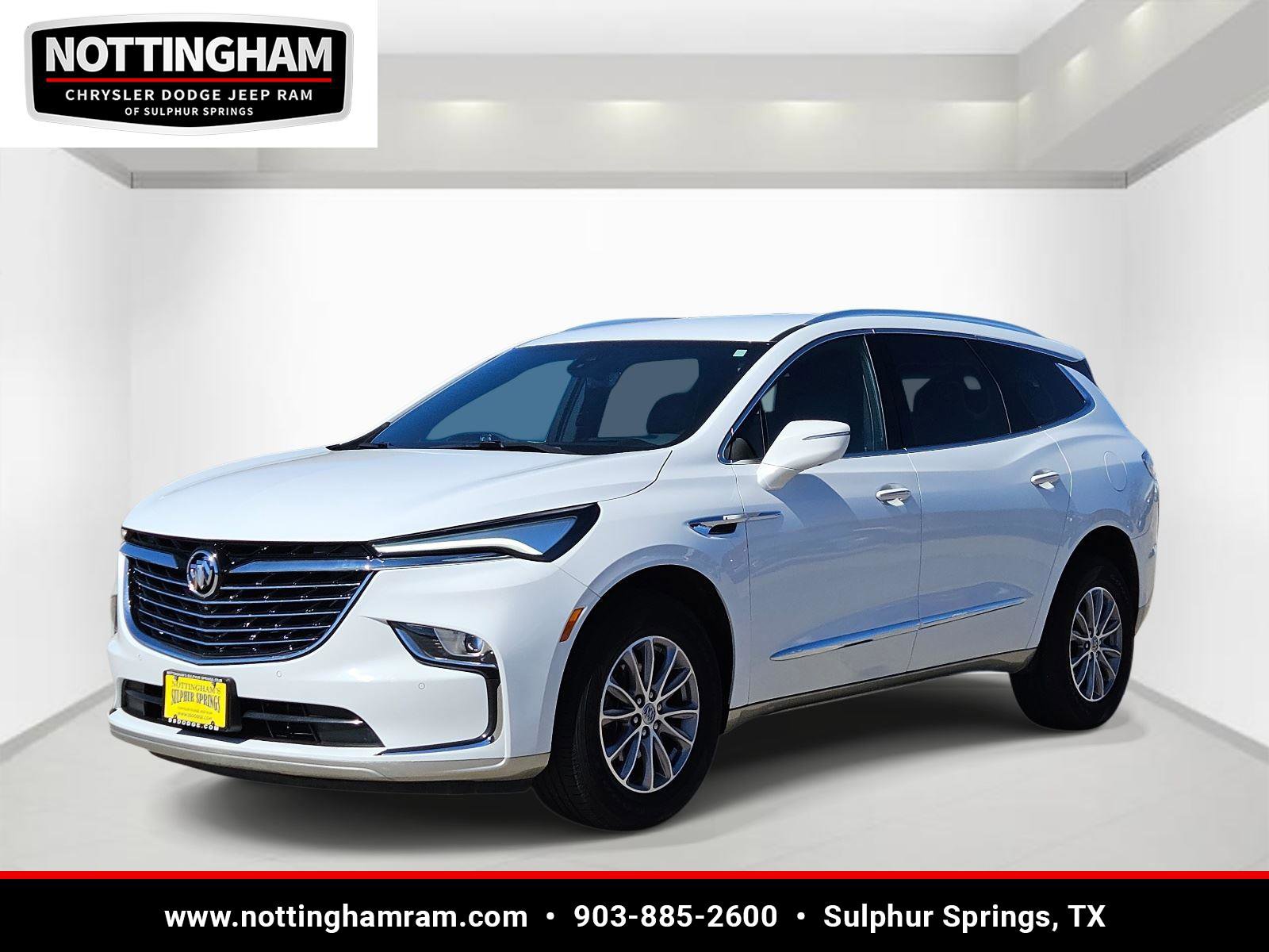 Used 2024 Buick Enclave Premium image 3