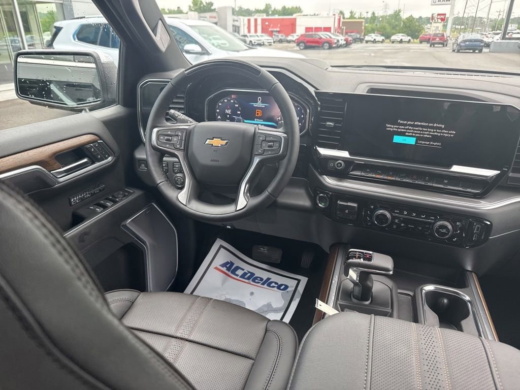 New 2026 Chevrolet Silverado 1500 High Country AWD/4WD image 14